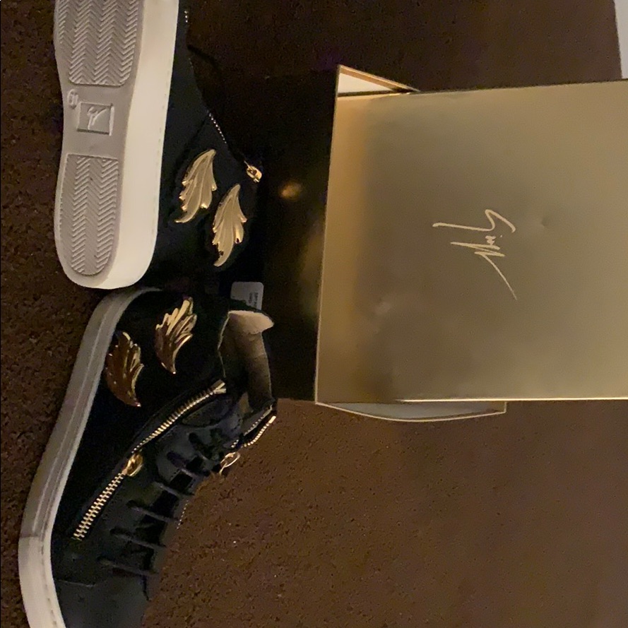 Boys Guiseppe Zanotti Authentic With Box